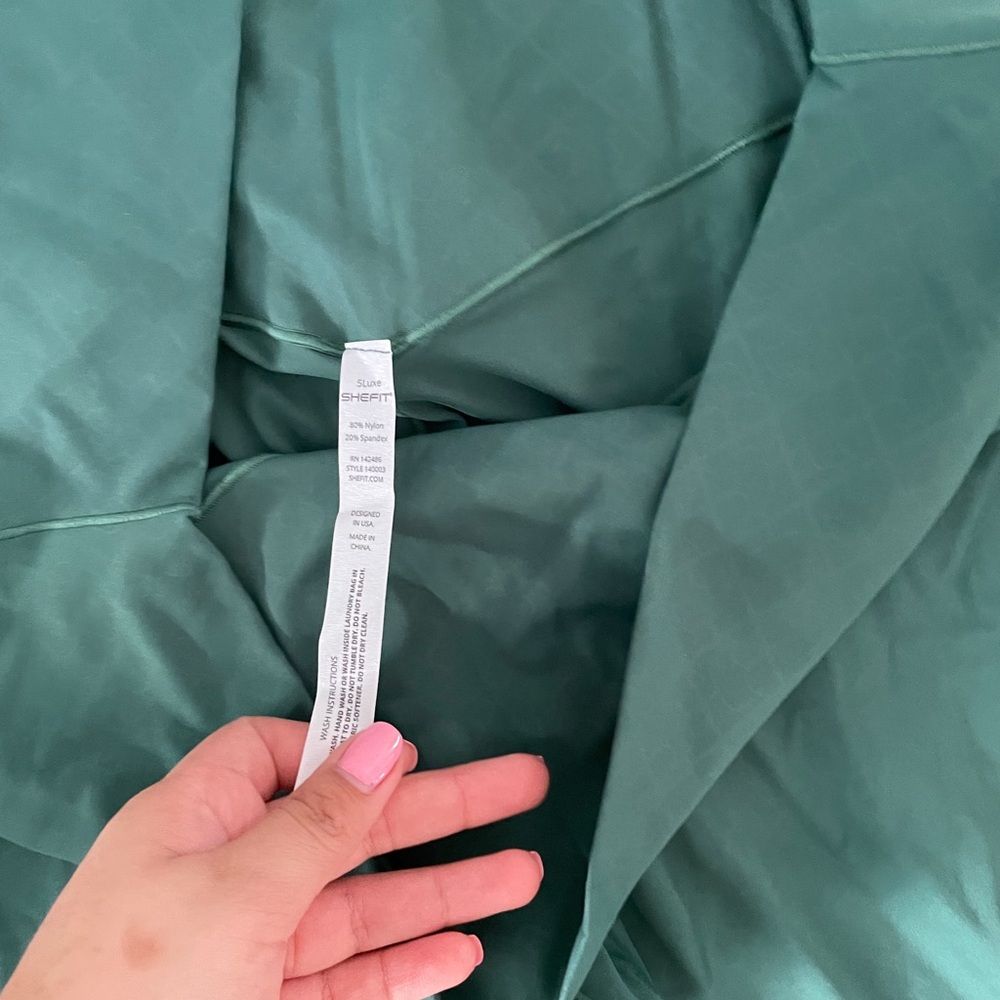NWT SheFit Boss Leggings Green Conquer Size 5Luxe - Picture 3 of 5